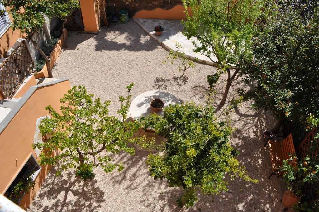 Il Giardinetto Guest House Civitavecchia Exterior foto